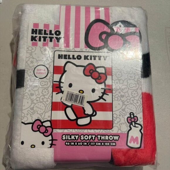 Hello Kitty Silky Soft Throw/Blanket - Picture 2 of 2